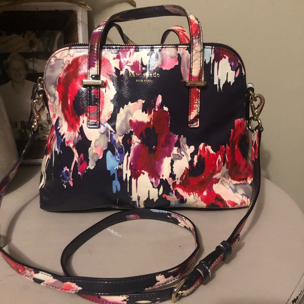 Kate Spade Cedar Street Hazy Floral Bag - Picture 2 of 12